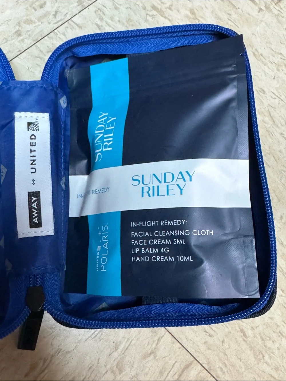 Away mini navy Hard Shell
